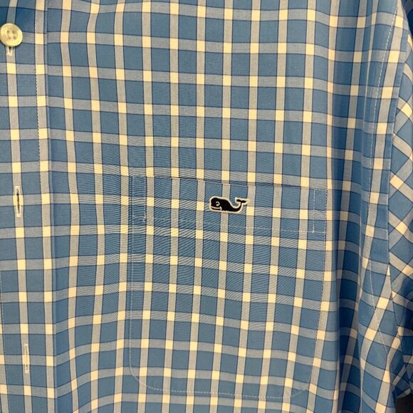 π Vineyard Vines Classic Fit Tucker Shirt - Picture 2 of 4